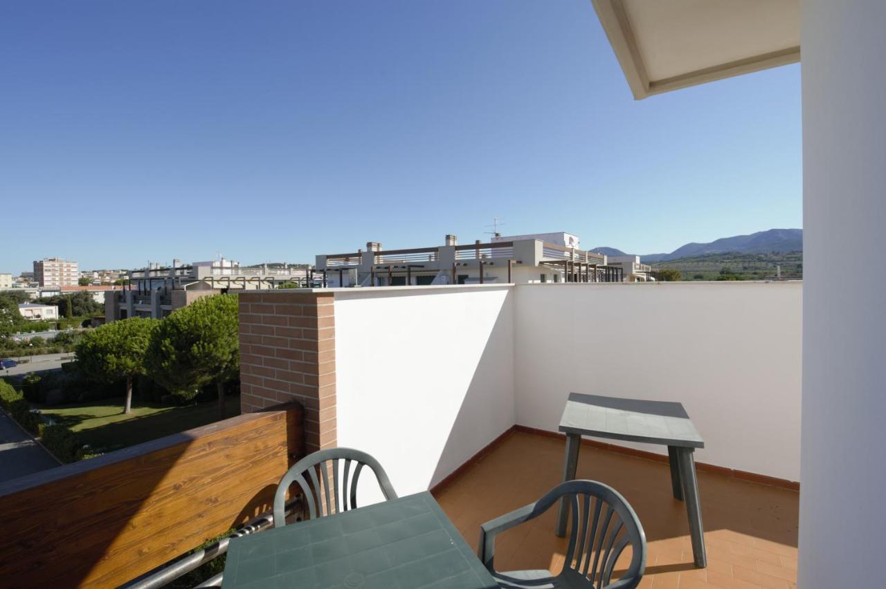 Le Residenze Di Santa Costanza - Mirto/Corbezzolo Aparthotel San Vincenzo Buitenkant foto