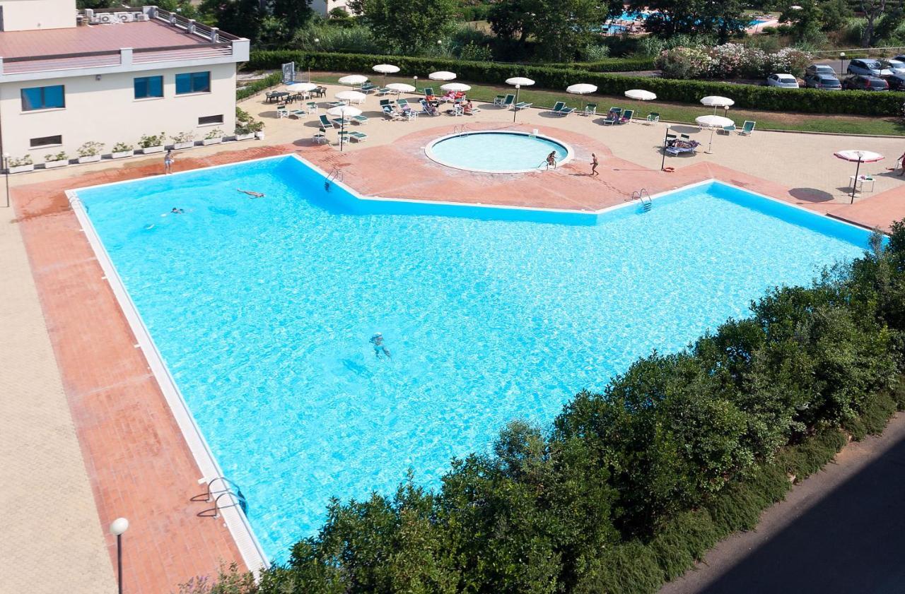 Le Residenze Di Santa Costanza - Mirto/Corbezzolo Aparthotel San Vincenzo Buitenkant foto