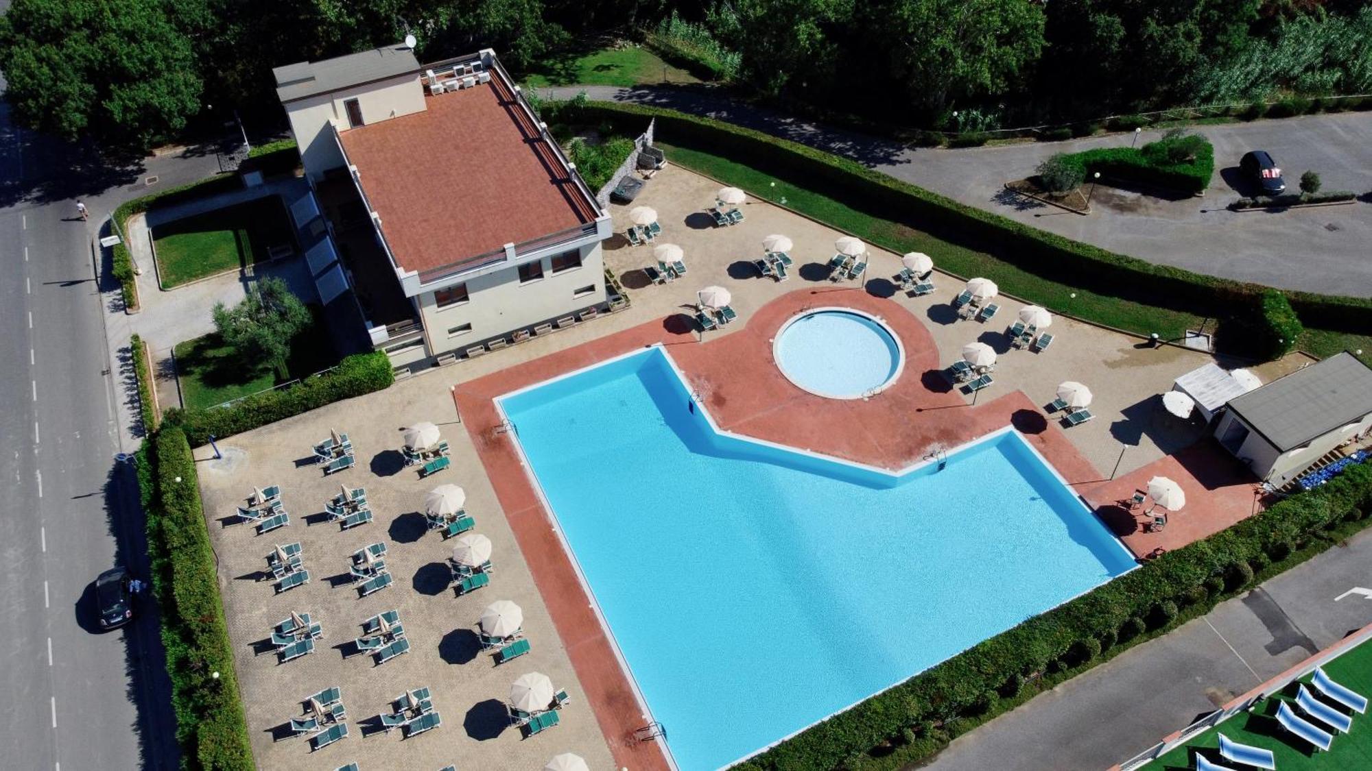 Le Residenze Di Santa Costanza - Mirto/Corbezzolo Aparthotel San Vincenzo Buitenkant foto